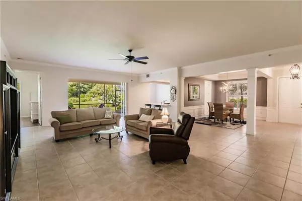 Naples, FL 34120,12018 Covent Garden CT W #301