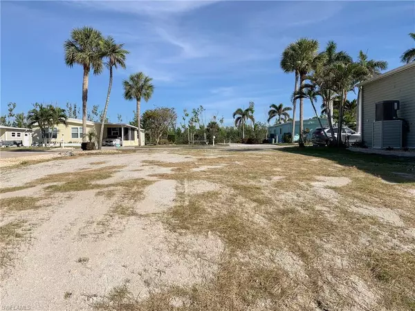 Fort Myers Beach, FL 33931,17880 Bryan CT