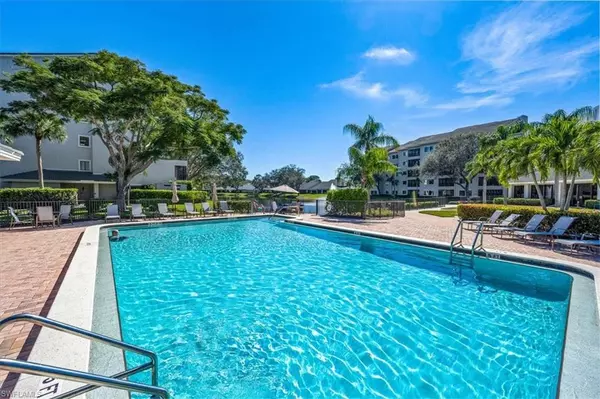 Naples, FL 34110,201 Arbor Lake DR #2-205