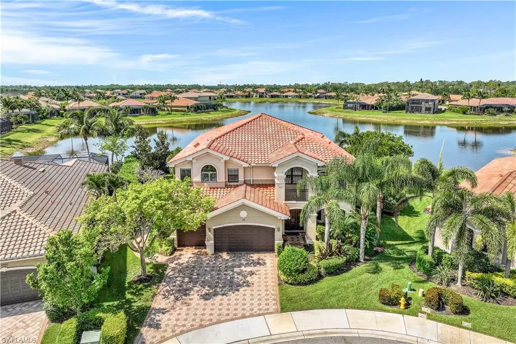 Naples, FL 34119,3994 Bering CT