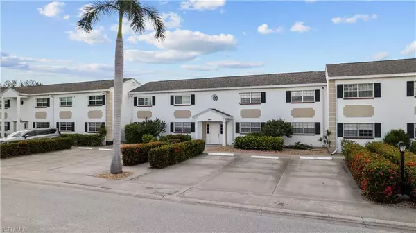 7019 Cedarhurst DR #9B, Fort Myers, FL 33919