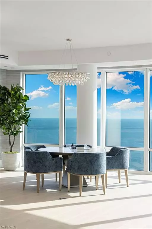 Naples, FL 34103,4101 Gulf Shore BLVD N #PH-3