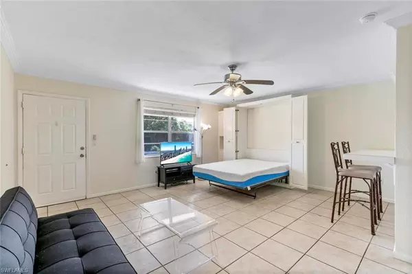 Marco Island, FL 34145,1047 Hartley AVE #210