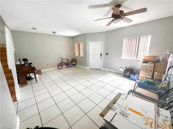 Homestead, FL 33035,1517 SE 31 CT