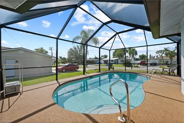 Cape Coral, FL 33904,4313 SE 1st CT