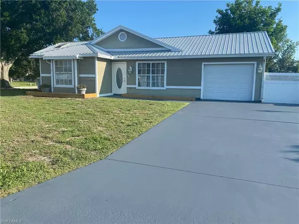 263 Ground Dove CIR, Lehigh Acres, FL 33936