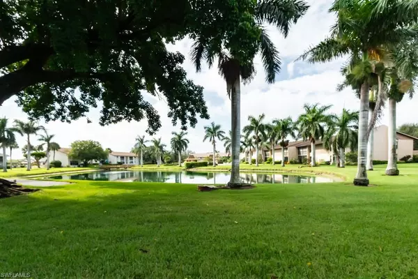 Naples, FL 34110,1000 Palm View DR #100