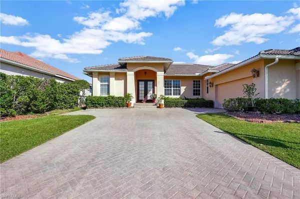 8309 Southwind Bay CIR, Fort Myers, FL 33908