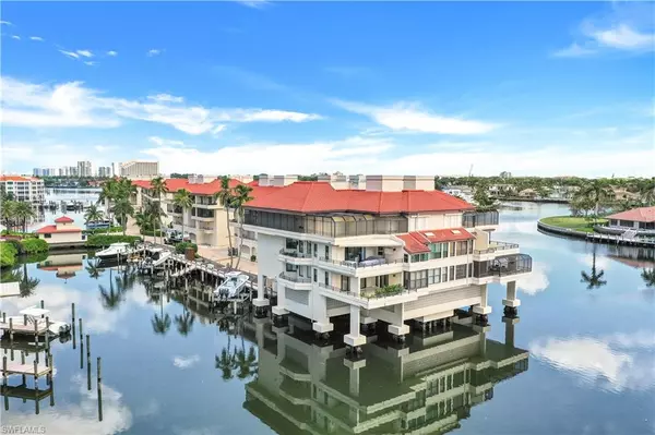 Naples, FL 34103,4400 Gulf Shore BLVD N #1-101