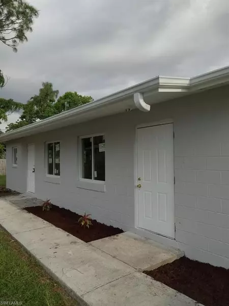 5437-5439 4th AVE, Fort Myers, FL 33907