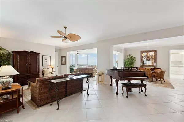 Marco Island, FL 34145,4000 Royal Marco WAY #924