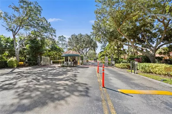 Naples, FL 34112,2329 Hidden Lake DR #3907