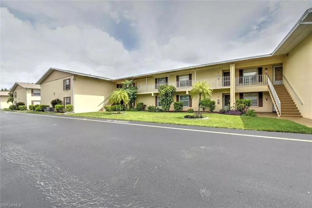 Cape Coral, FL 33909,1100 Pondella RD #812