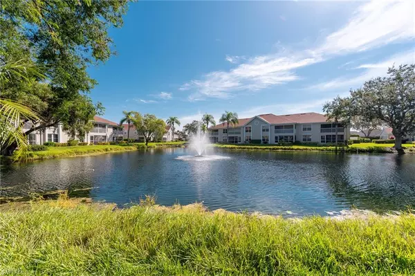 Naples, FL 34109,9836 Luna CIR #F-101