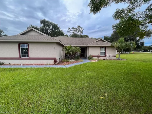 Ocala, FL 34472,301 Emerald Court PL