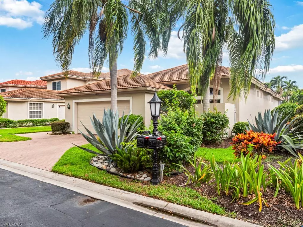 Naples, FL 34110,5751 Persimmon WAY