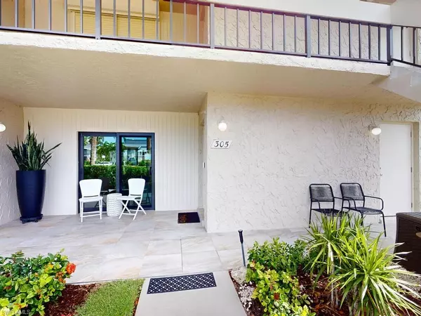 Marco Island, FL 34145,881 Panama CT #305