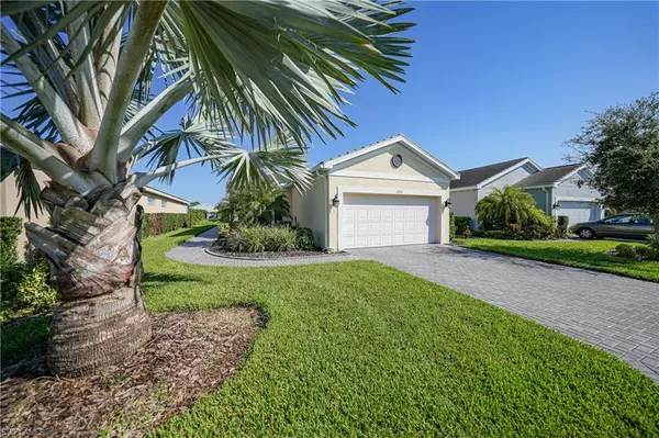 Cape Coral, FL 33991,2713 Vareo CT