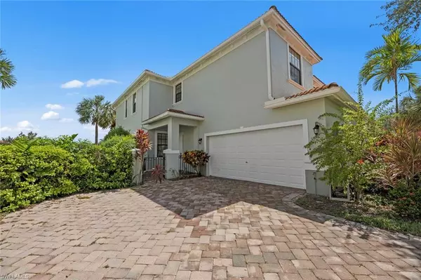 Naples, FL 34119,15594 Summit Place CIR #402