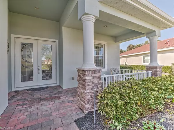 3881 Otter Bend CIR, Fort Myers, FL 33905