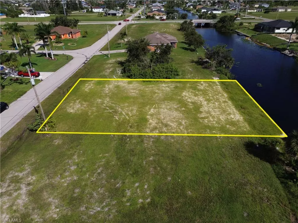 Cape Coral, FL 33991,2436 SW 1st TER