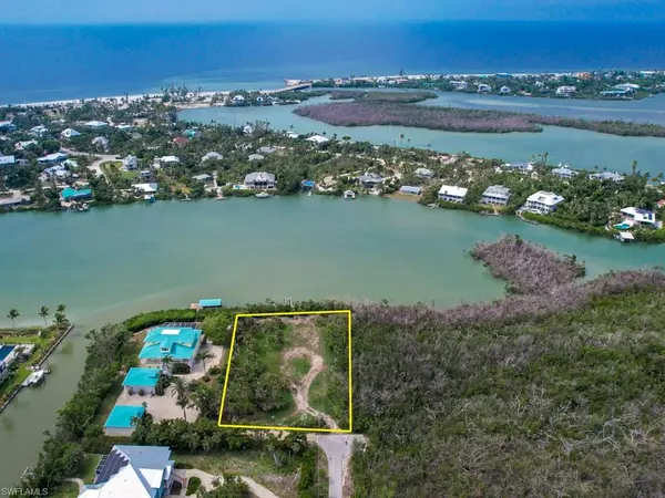 Sanibel, FL 33957,6217 Starling WAY