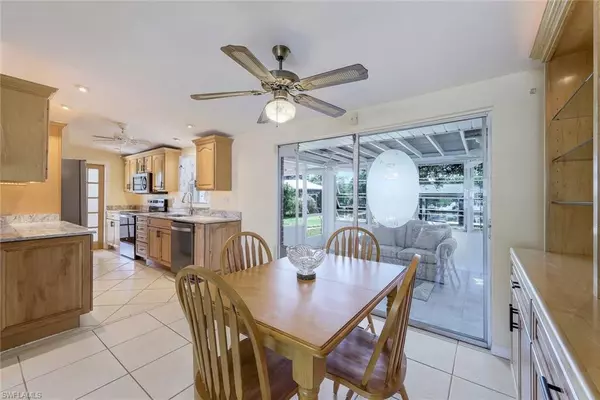 Naples, FL 34104,2160 Harbor LN