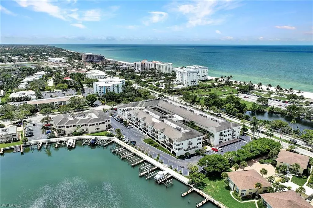 Naples, FL 34102,1400 Gulf Shore BLVD N #203