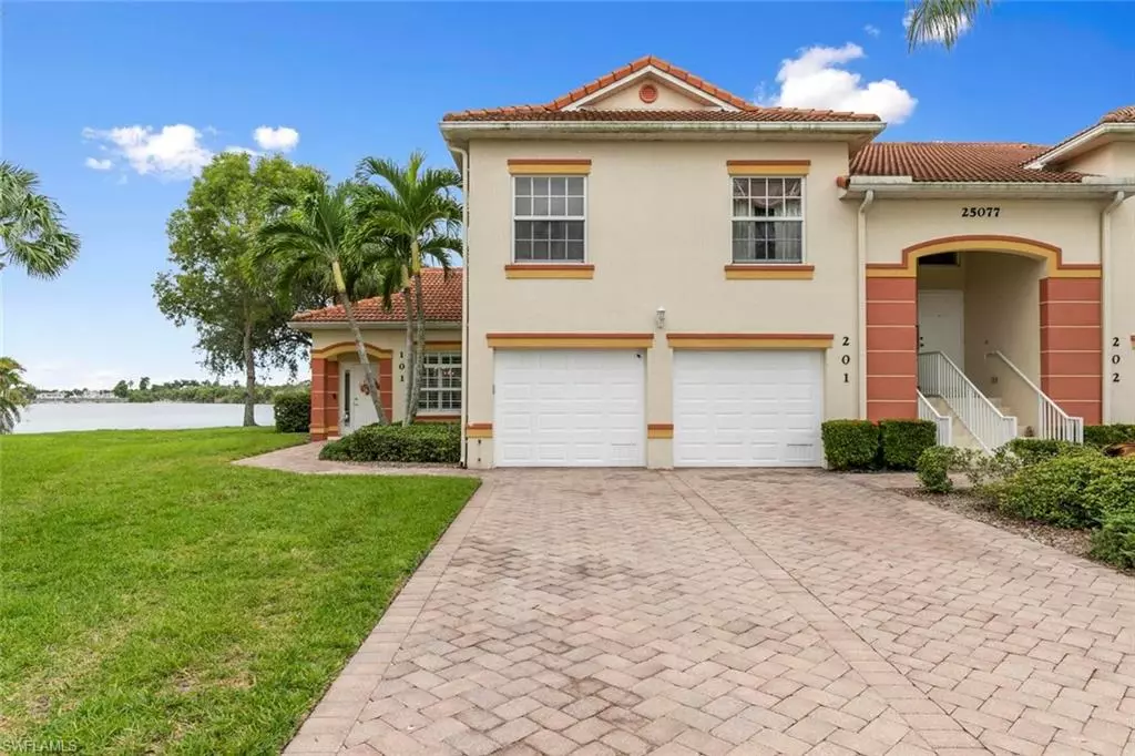 Naples, FL 34114,25077 Peacock LN #101