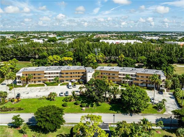 499 Forest Lakes BLVD #2-303, Naples, FL 34105