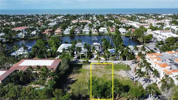 615 East Lake DR, Naples, FL 34102