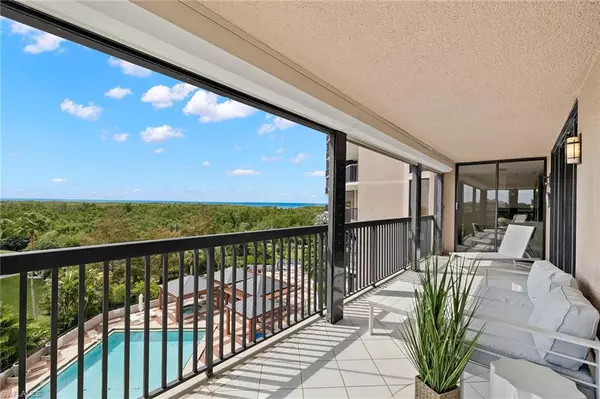 6075 Pelican Bay BLVD #505, Naples, FL 34108