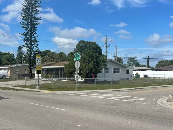 Naples, FL 34116,4375 Golden Gate PKWY