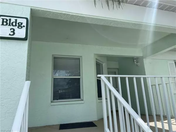 North Port, FL 34287,5725 Greenwood Ave #3-204