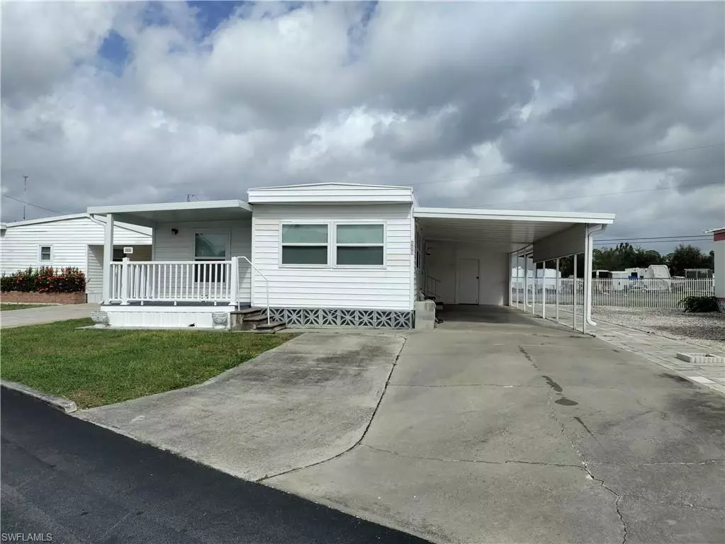 North Fort Myers, FL 33917,159 Overland TRL