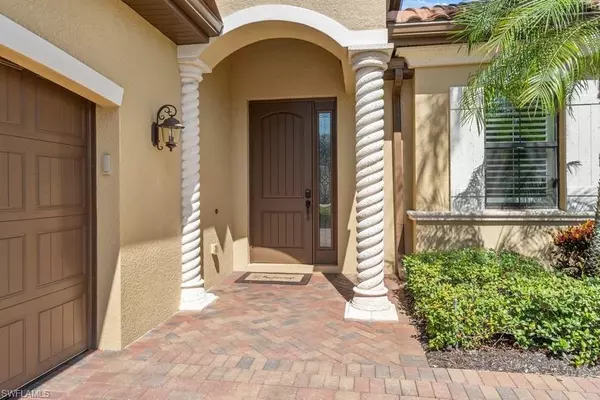 Naples, FL 34114,3050 Aviamar CIR