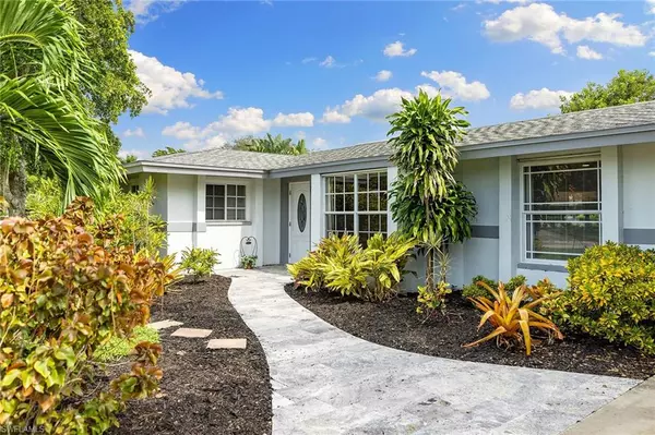 Naples, FL 34112,28 Maui CIR #28