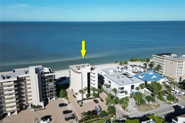 Naples, FL 34108,9415 Gulf Shore DR #301