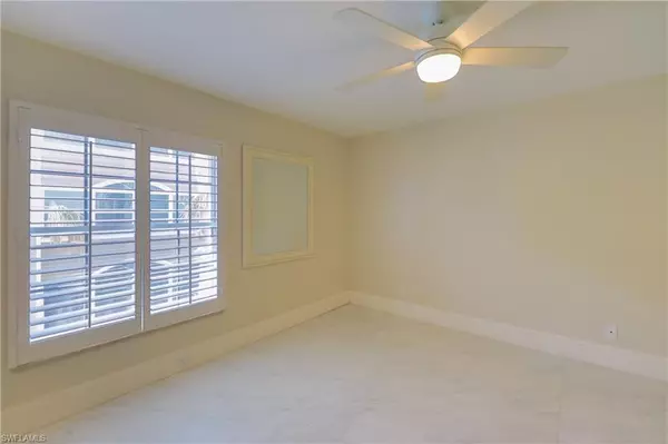 Sanibel, FL 33957,3145 W Gulf DR #204