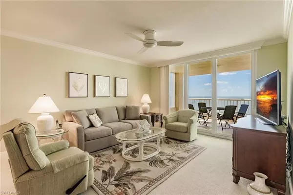 Marco Island, FL 34145,990 Cape Marco DR #703