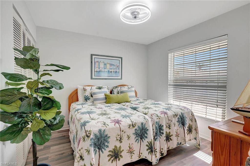 Marco Island, FL 34145,691 W Elkcam CIR #423