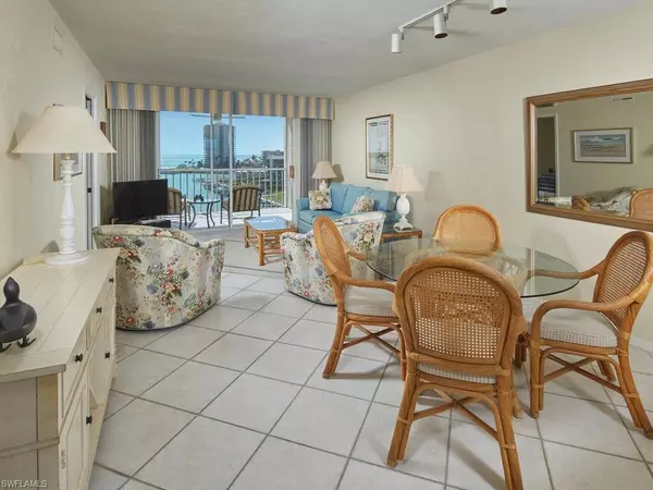 Marco Island, FL 34145,901 Collier CT #5-704