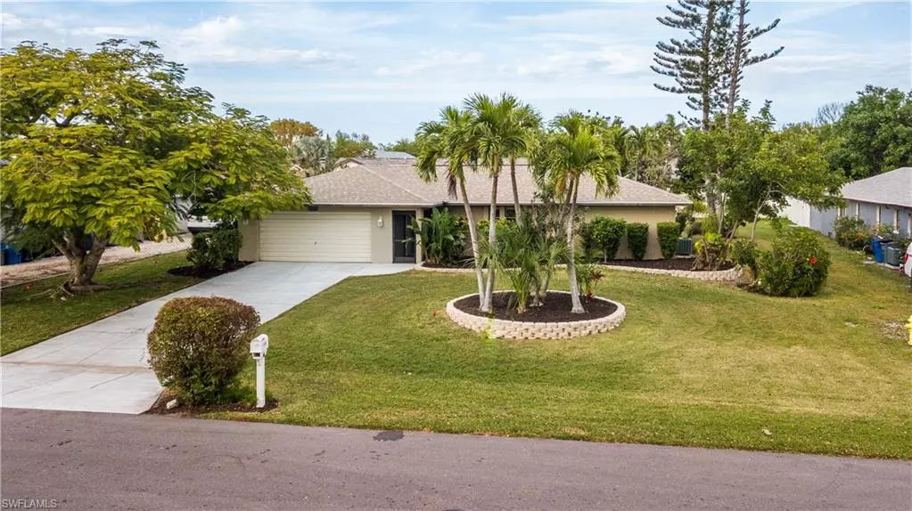 North Fort Myers, FL 33903,5794 Inverness CIR