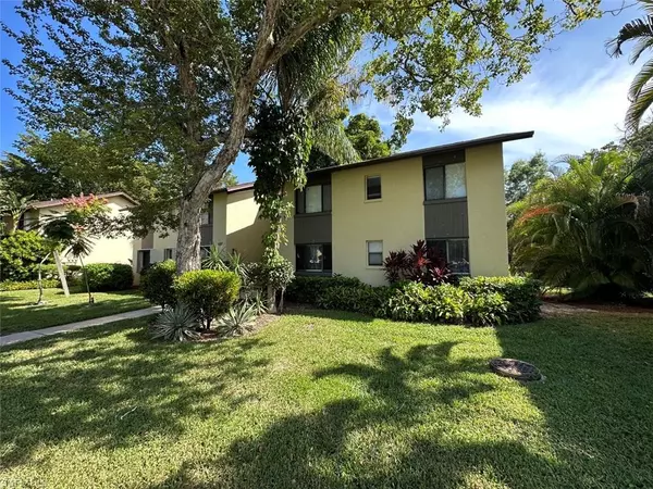 1480 Green Valley CIR #202, Naples, FL 34104