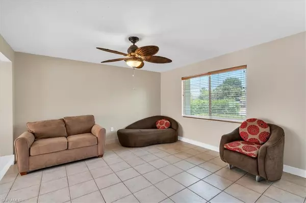 Naples, FL 34112,4903 Catalina DR #41