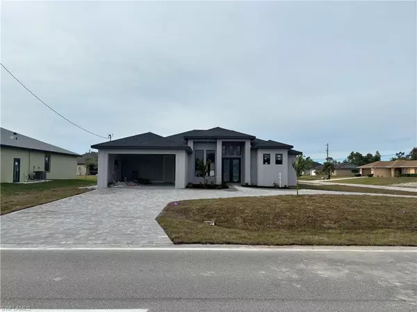 128 Nelson RD N, Cape Coral, FL 33993