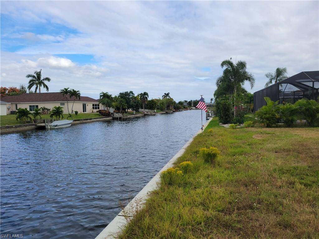 1003 SE 6th ST, Cape Coral, FL 33990