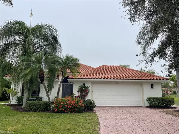 Naples, FL 34119,4371 Pomarine CT