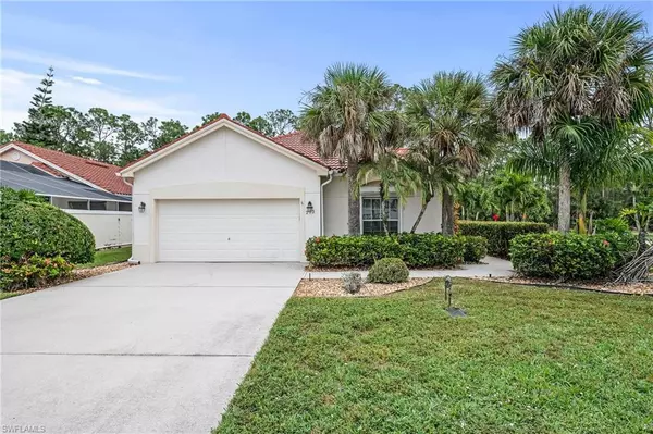 252 Sabal Lake DR, Naples, FL 34104