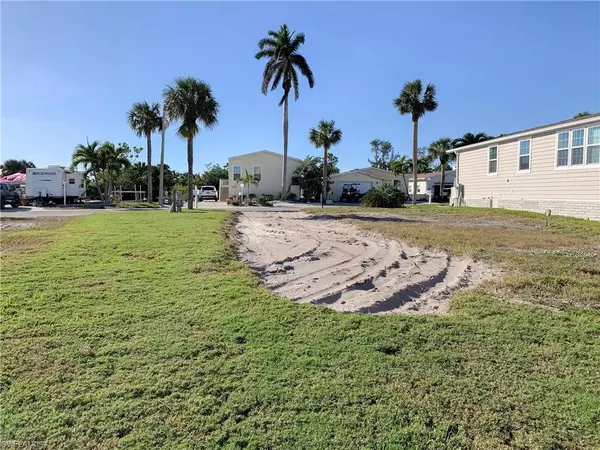 Fort Myers Beach, FL 33931,11461 Dogwood LN